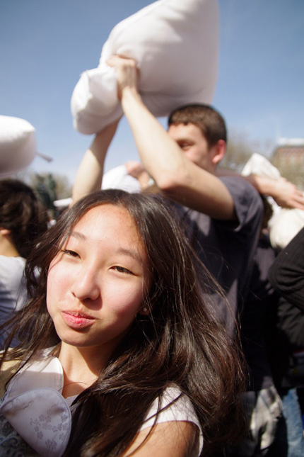 2010 Pillow Fight NYC - Frozen in time